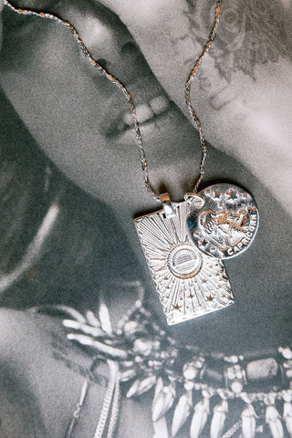 capricorn-stargazer-zodiac-necklace